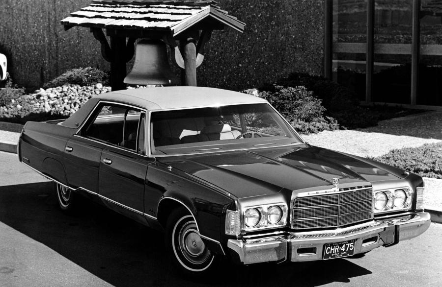 Chrysler New Yorker Brougham Hardtop Sedan '1975